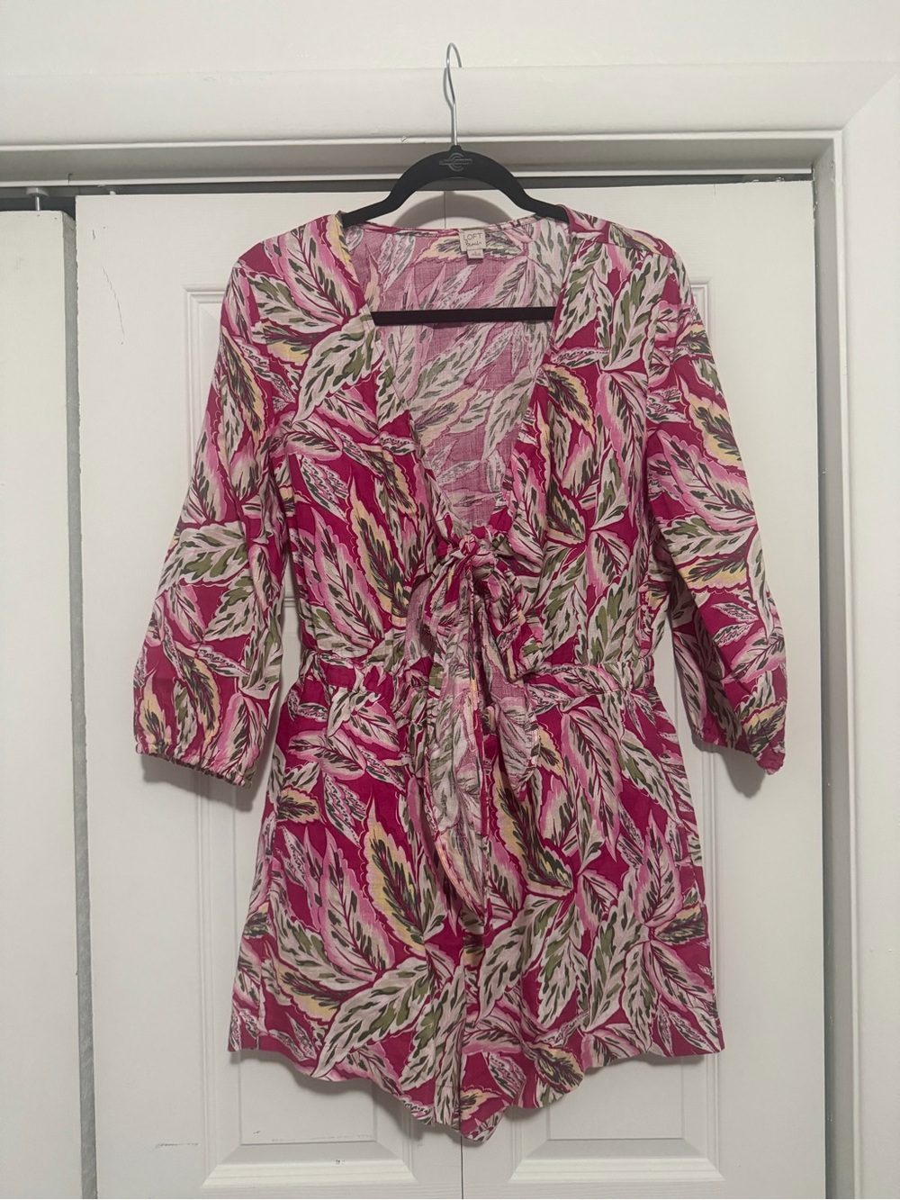 LOFT Beach Pink Leaf-Print V-Neck Romper